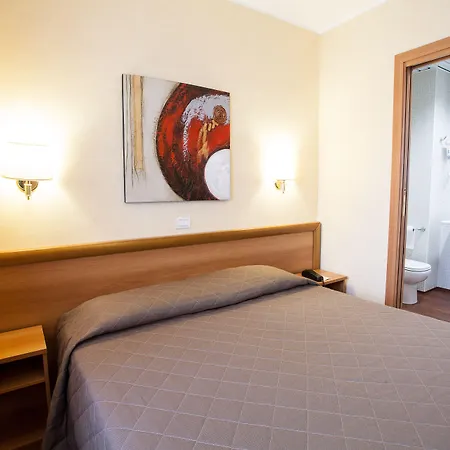 Hotel Esperia 3*