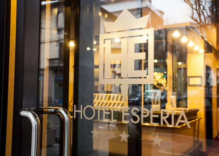 فندق Esperia