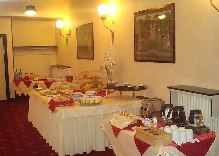 فندق Esperia