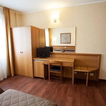 Esperia Hotel