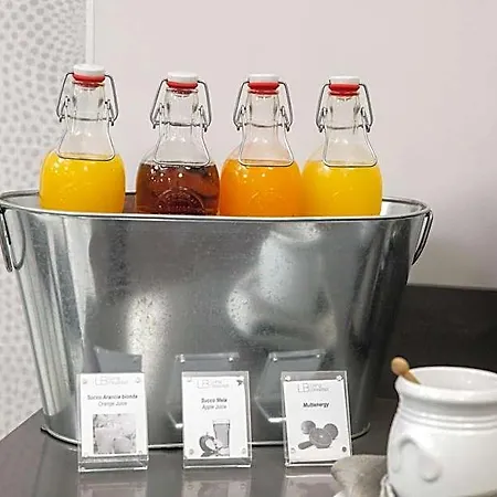 伊斯佩里亚酒店 3*