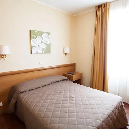 Esperia Hotel