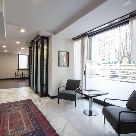 Hotel Esperia 3*